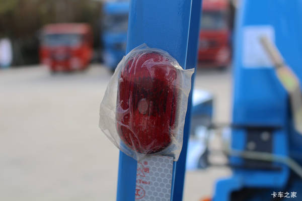 多利卡D7载货车广州市火热促销中 让利高达0.58万