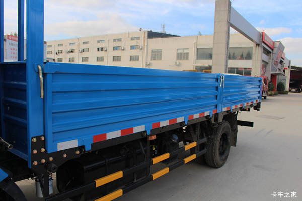 多利卡D7载货车广州市火热促销中 让利高达0.58万