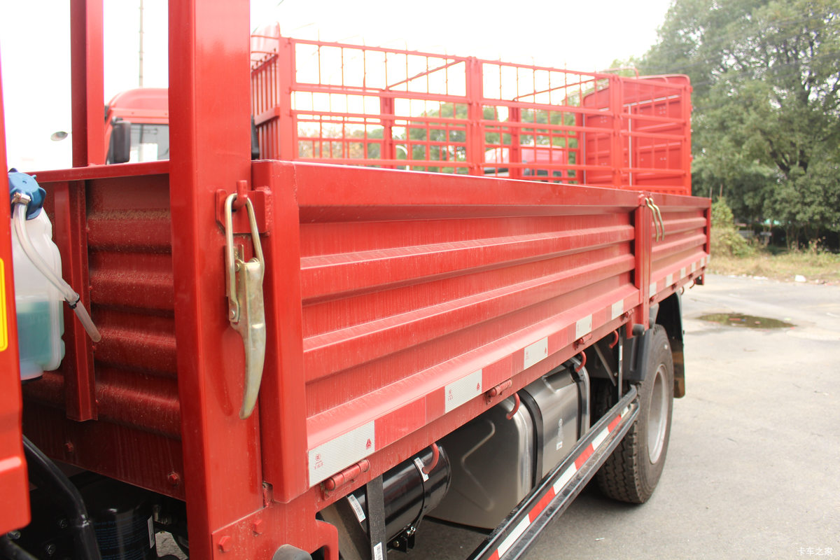 йHOWO ͳ˧ 141 4.165׵ػ(ZZ1087F331CE183)                                                