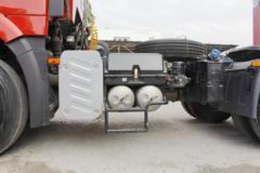 一汽解放 J6P重卡 质惠版 420马力 6X4牵引车(CA4250P66K24T1A1HE4)