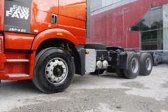 一汽解放 J6P重卡 质惠版 420马力 6X4牵引车(CA4250P66K24T1A1HE4)