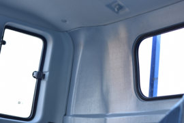 解放金铃&nbsp;载货车驾驶室                                               图片