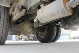 新凯运&nbsp;高空作业车底盘图片