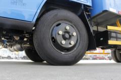 江铃 顺达窄体 109马力 4X2 4.2米单排危运车(JX1041TG24)