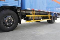 江铃 顺达窄体 109马力 4X2 4.2米单排危运车(JX1041TG24)