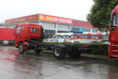 陕汽重卡 德龙L3000 185马力 4X2 6.75米排半载货车底盘(SX1168MG501Y)