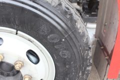 陕汽重卡 德龙L3000 185马力 4X2 6.75米排半载货车底盘(SX1168MG501Y)