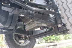 陕汽重卡 德龙L3000 185马力 4X2 6.75米排半载货车底盘(SX1168MG501Y)