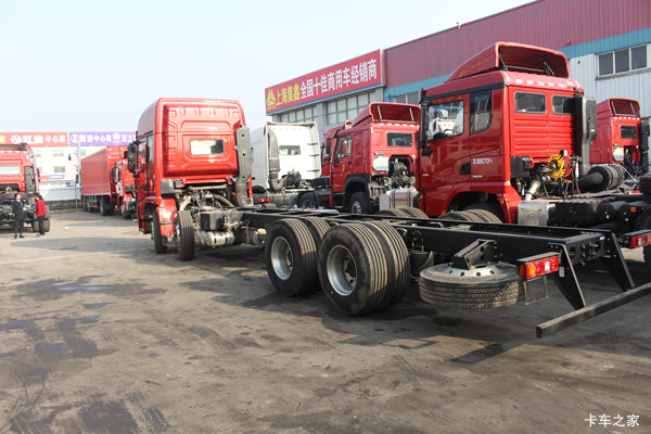 德龙X3000 9.6米载货车促销仅售31.5万