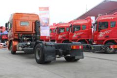 联合卡车 U380重卡 380马力 4X2 中置轴列车底盘(QCC5182ZKXD651Z)