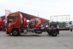 联合卡车 U380重卡 380马力 4X2 中置轴列车底盘(QCC5182ZKXD651Z)