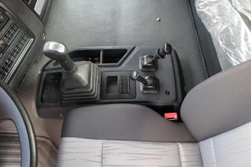 ���Ͽ��� U380�ؿ� 380���� 4X2 �������г�����(QCC5182ZKXD651Z)ͼƬ