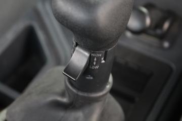 ���Ͽ��� U380�ؿ� 380���� 4X2 �������г�����(QCC5182ZKXD651Z)ͼƬ