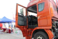 联合卡车 U380重卡 380马力 4X2 中置轴列车底盘(QCC5182ZKXD651Z)
