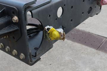 ���Ͽ��� U380�ؿ� 380���� 4X2 �������г�����(QCC5182ZKXD651Z)ͼƬ