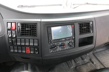 ���� ������D12�п� 190���� 4X2 9.85����ʽ�ػ�������(EQ5181XXYL9BDKAC)ͼƬ