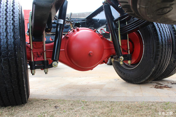 购多利卡D12载货车 享高达1.2万优惠