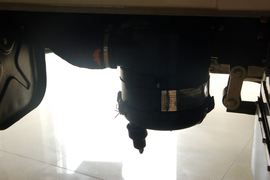 领骐&nbsp;载货车底盘                                                图片