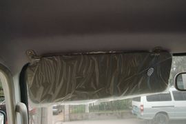 领骐&nbsp;载货车驾驶室                                               图片