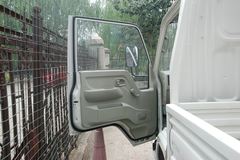 金杯领骐 103马力 4.3米单排栏板轻卡(窄体)