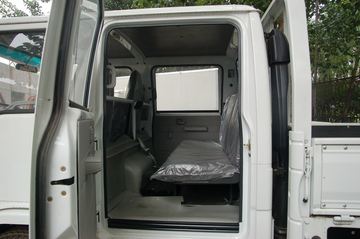 ���� ��ʮ��600P 130���� 3.2��˫�������ῨͼƬ