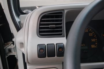 ���� ��ʮ��600P 130���� 3.2��˫�������ῨͼƬ