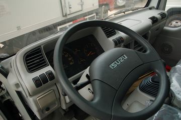 ���� ��ʮ��600P 130���� 3.2��˫�������ῨͼƬ