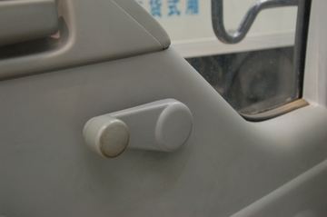 ���� ��ʮ��600P 130���� 3.2��˫�������ῨͼƬ