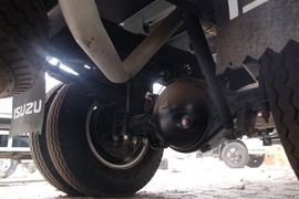 五十铃600P&nbsp;载货车底盘                                                图片