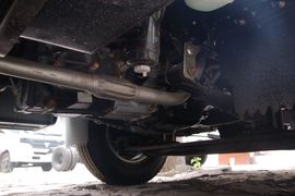 五十铃600P&nbsp;载货车底盘                                                图片