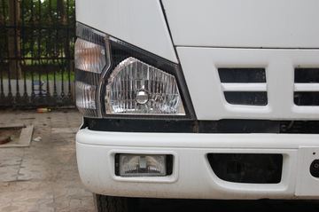 ���� ��ʮ��600P 130���� 3.2��˫�������ῨͼƬ