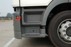 奔驰 Actros重卡 410马力 4X2 牵引车(型号1841)