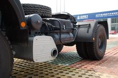 北奔 NG80重卡 300马力 4X2 牵引车(ND4187A38J)