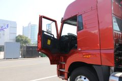 青岛解放 天V重卡 420马力 6X4牵引车(CA4256P2K2T1E5A80)