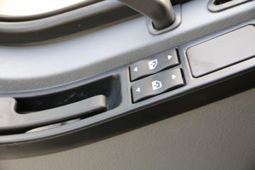 һ����� J6M 280���� 6X2R 9.5����ʽ�ػ���(CA5250XXYP63K1L6T2E5)ͼƬ