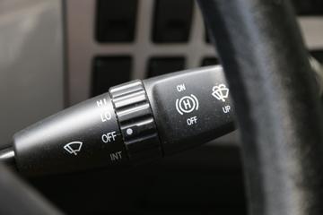 һ����� J6M 280���� 6X2R 9.5����ʽ�ػ���(CA5250XXYP63K1L6T2E5)ͼƬ