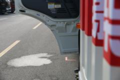 一汽解放 J6M 280马力 6X2R 9.5米厢式载货车(CA5250XXYP63K1L6T2E5)