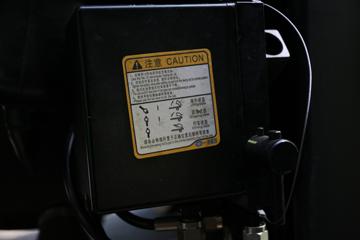 һ����� J6M 280���� 6X2R 9.5����ʽ�ػ���(CA5250XXYP63K1L6T2E5)ͼƬ