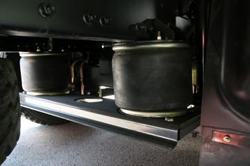 һ����� J6M 280���� 6X2R 9.5����ʽ�ػ���(CA5250XXYP63K1L6T2E5)ͼƬ