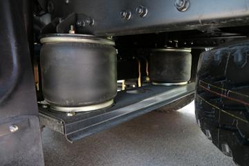 һ����� J6M 280���� 6X2R 9.5����ʽ�ػ���(CA5250XXYP63K1L6T2E5)ͼƬ