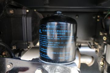 һ����� J6M 280���� 6X2R 9.5����ʽ�ػ���(CA5250XXYP63K1L6T2E5)ͼƬ