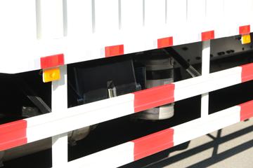 һ����� J6M 280���� 6X2R 9.5����ʽ�ػ���(CA5250XXYP63K1L6T2E5)ͼƬ