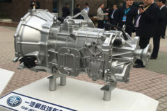 一汽解放CA6TBX036M超速档 6挡 手动挡变速箱