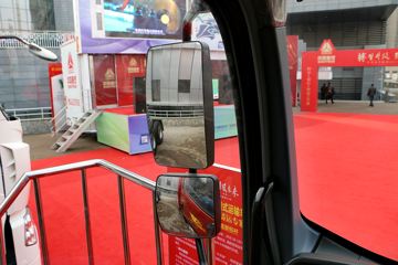 �й�����HOWO G5X�п� 210���� 6.75���Ű���ʽ�ػ���ͼƬ