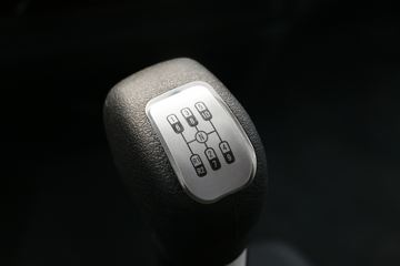 �й�����HOWO G5X�п� 210���� 6.75���Ű���ʽ�ػ���ͼƬ