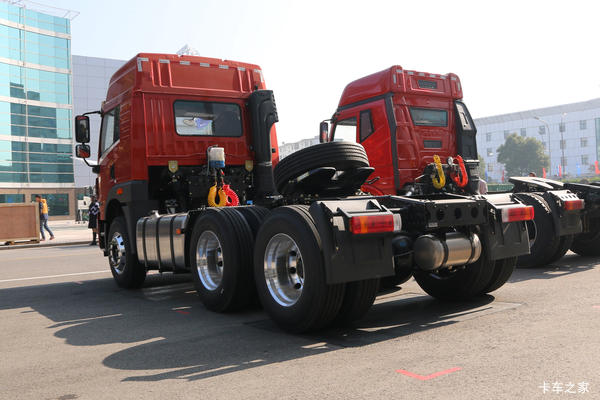 ̩�����º�v375����6*4ǣ�������2.6��Ԫ