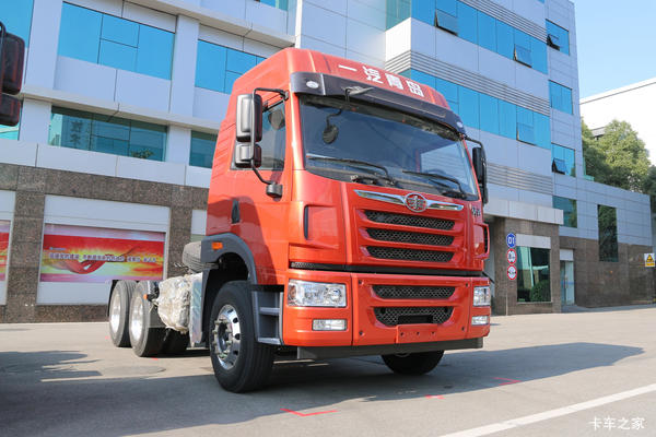 青岛解放 悍V重卡 轻量化经济型 350马力 6X4牵引车(CA4256P1K2T1E5A80)