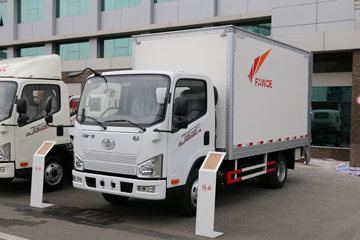 解放 J6F 130马力 4.16米单排厢式轻卡(宽体)(CA5040XXYP40K61L2E5A84)