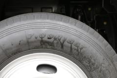 解放 J6F 107马力 4.21米单排厢式轻卡(CA5041XXYP40K2L1E5A84-3)