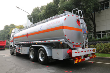 一汽解放底盘&nbsp;油罐车外观图片